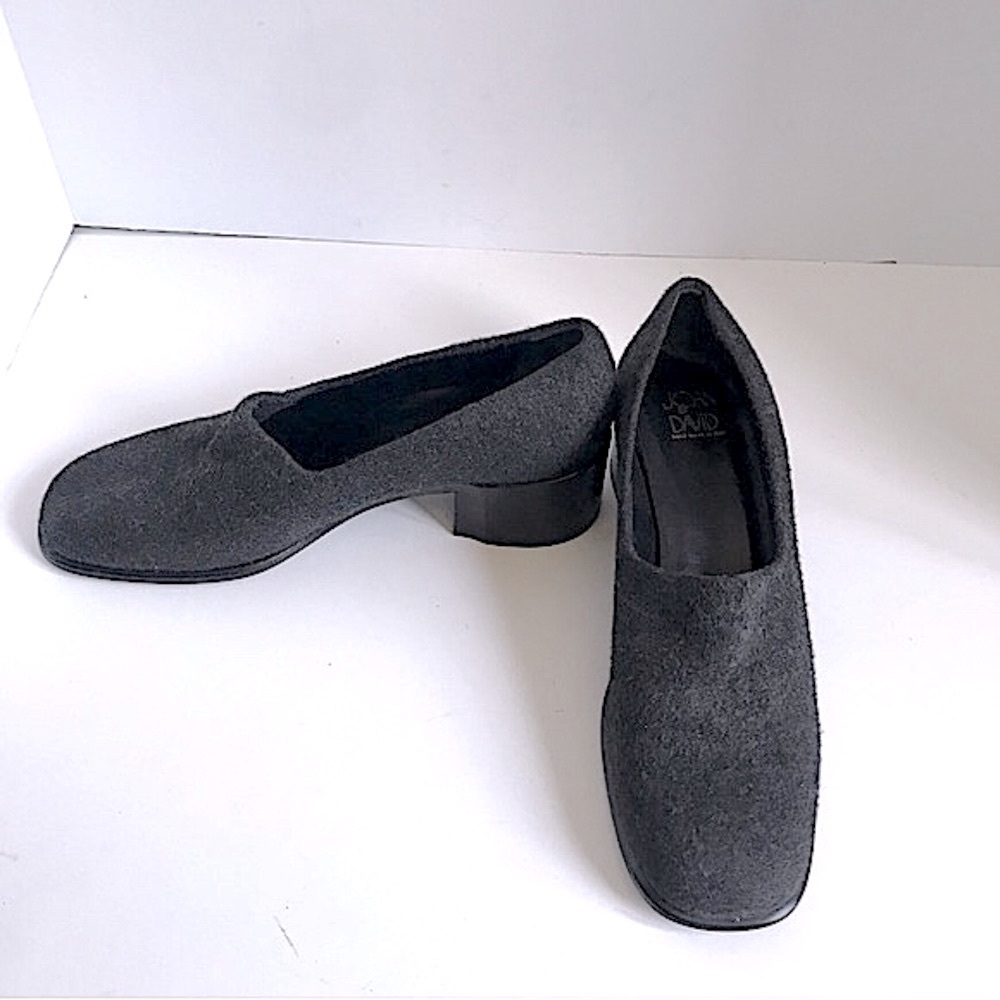 Joan & David Gray Loafer shoes. Size 9.5